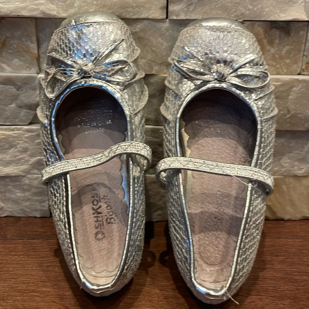 Osh Kosh Silver Dressy shoes
